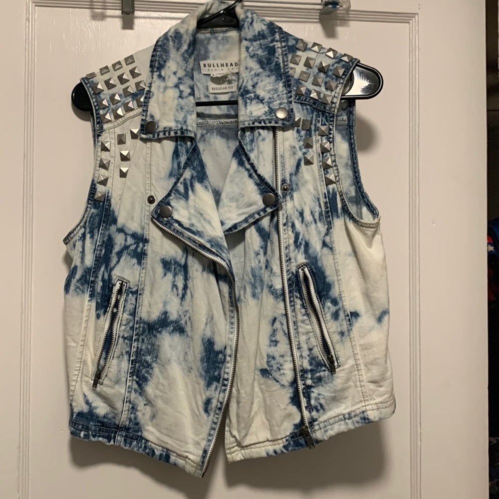 Bullhead acid wash denim vest